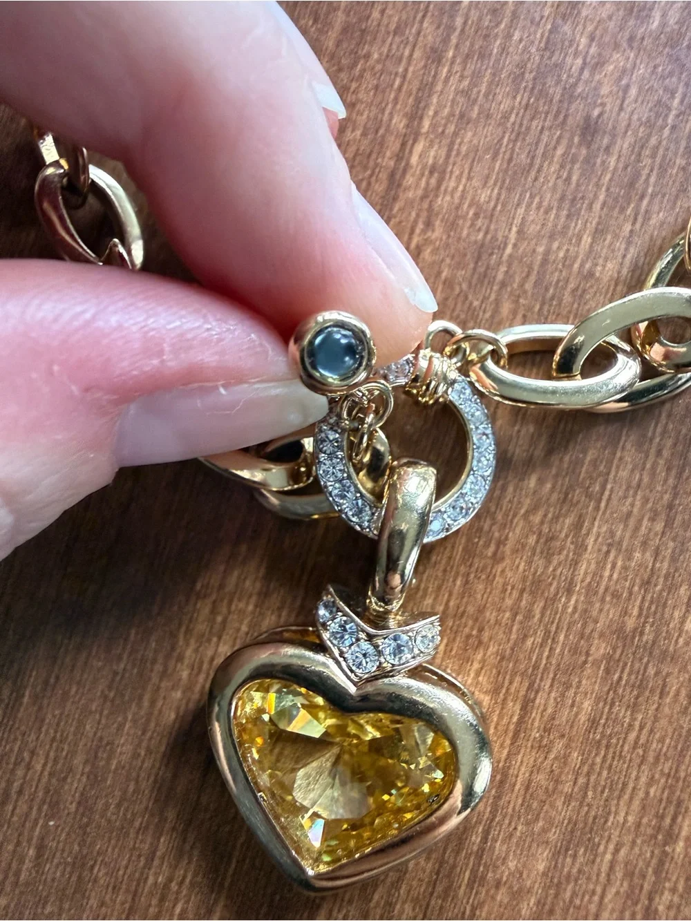 Nolan Miller gold tone necklace with beautiful gemstones (likely CZ) - Picture 3 of 9